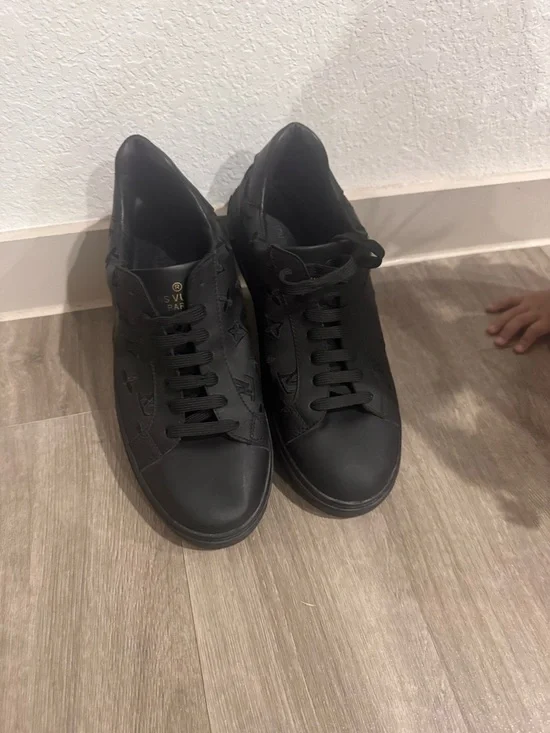 Louis Vuitton All-Black Monogram Low-Top Sneakers - Picture 5 of 5
